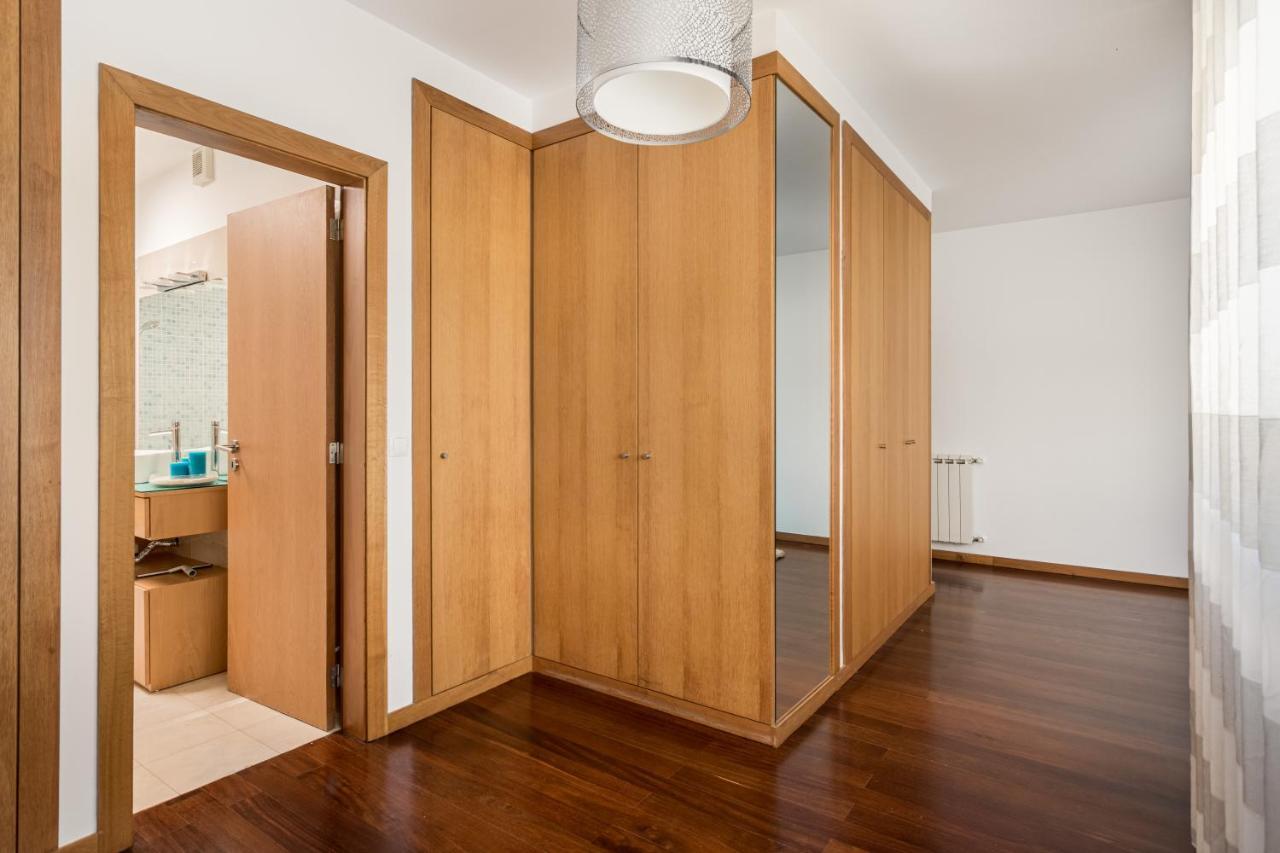 Joivy Sleek House Balcony & 2 Terraces In Porto Apartment Maia  Exterior photo