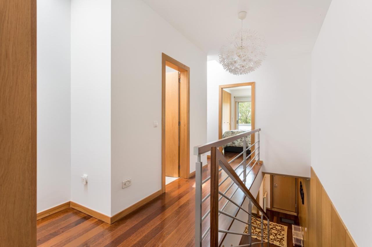 Joivy Sleek House Balcony & 2 Terraces In Porto Apartment Maia  Exterior photo